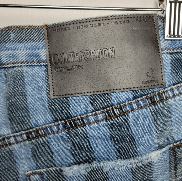 One Teaspoon Zephyr Outlaws Button Fly Pinstripe Shorts Size 24 - Picture 10 of 11